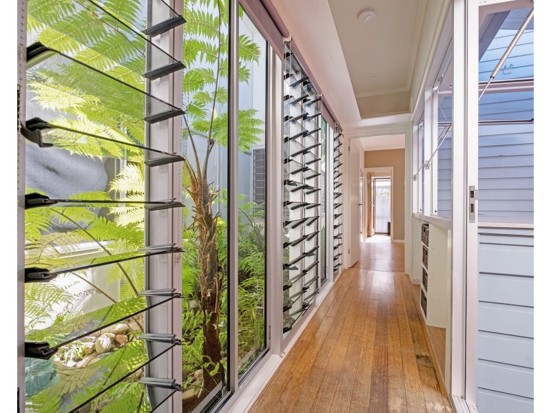 42 Cupania Street, Mudjimba QLD 4564