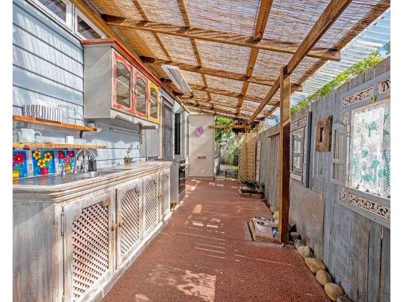 42 Cupania Street, Mudjimba QLD 4564