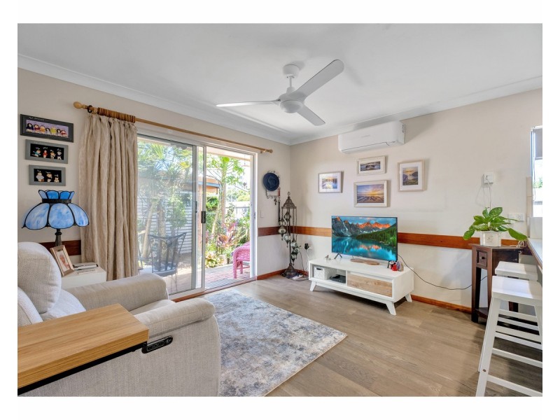1/954-956 David Low Way, Marcoola QLD 4564