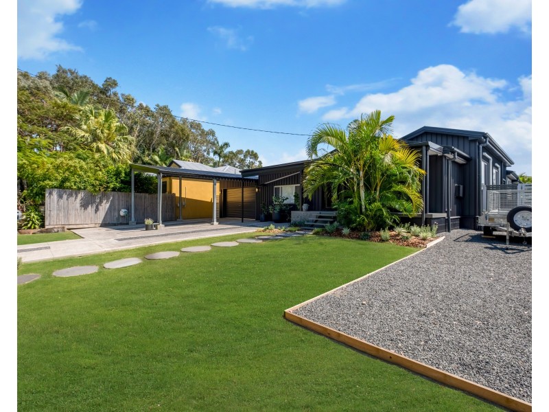 24 Sycamore Street, Mudjimba QLD 4564