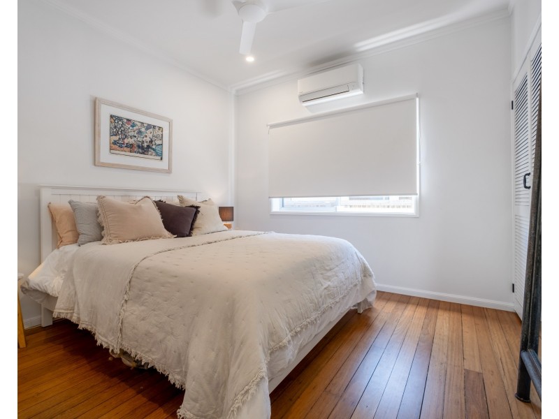 24 Sycamore Street, Mudjimba QLD 4564