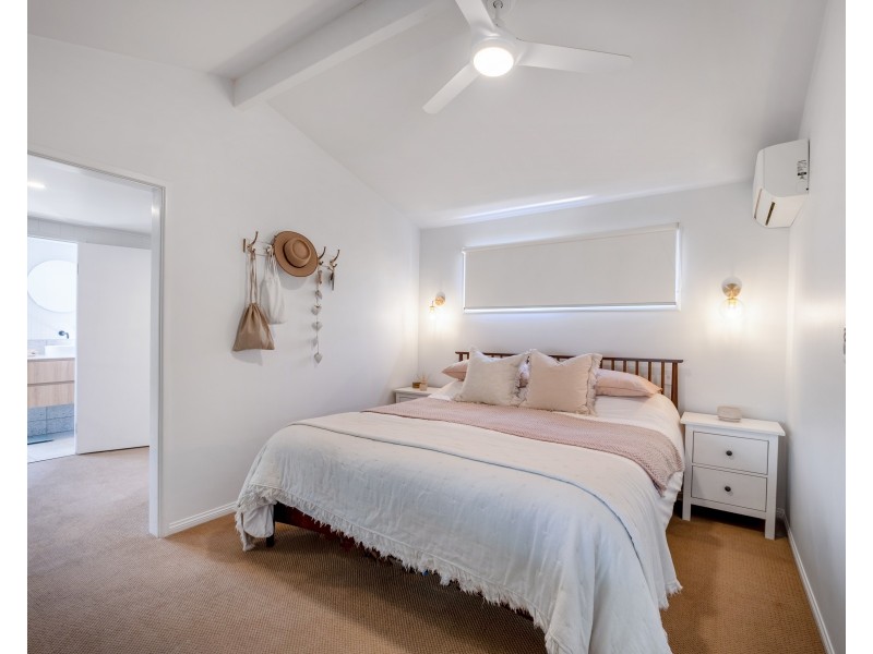 24 Sycamore Street, Mudjimba QLD 4564