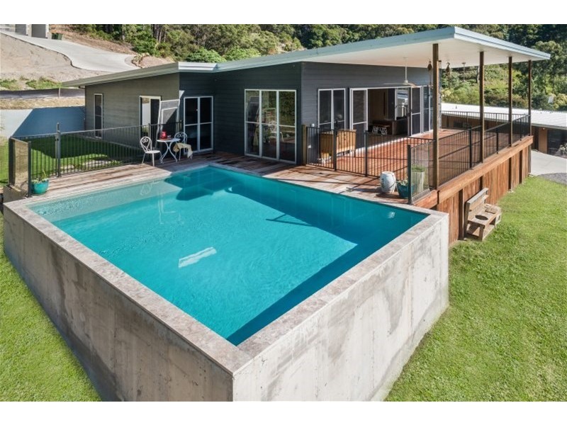 Valdora QLD 4561