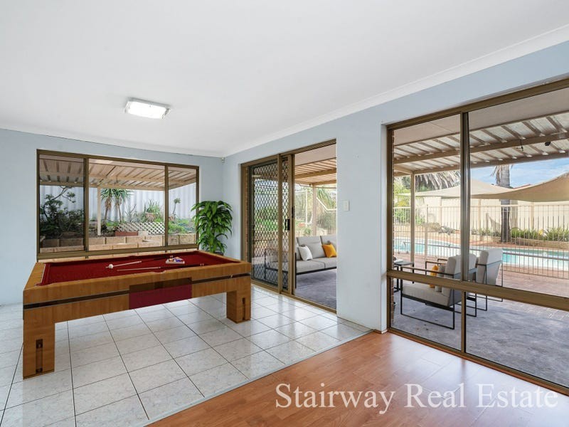 76 Westgate way, Marangaroo WA 6064