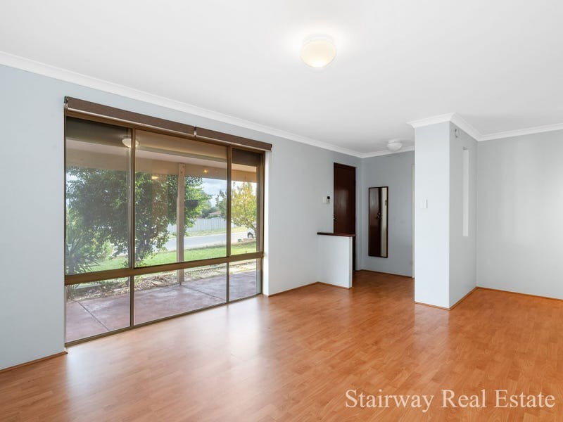 76 Westgate way, Marangaroo WA 6064