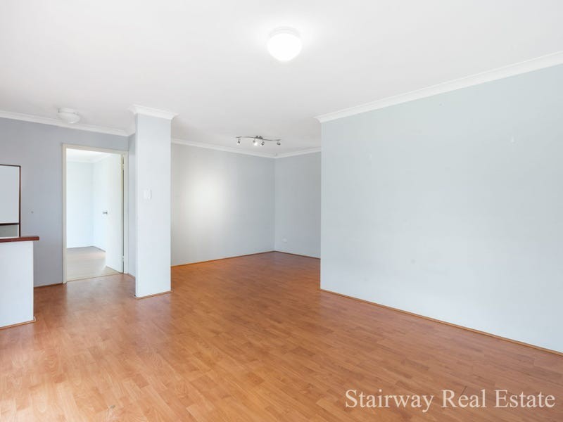 76 Westgate way, Marangaroo WA 6064