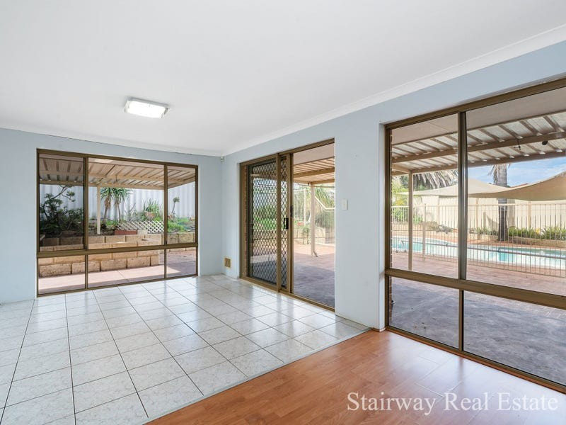 76 Westgate way, Marangaroo WA 6064