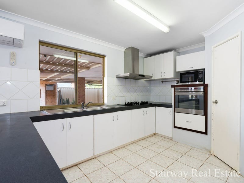 76 Westgate way, Marangaroo WA 6064