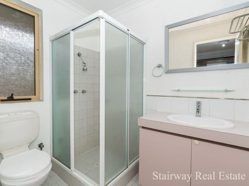 76 Westgate way, Marangaroo WA 6064