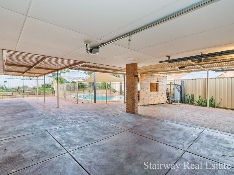 76 Westgate way, Marangaroo WA 6064
