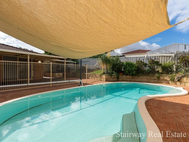 76 Westgate way, Marangaroo WA 6064