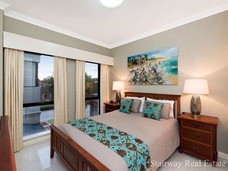 23 Tidewater Way, Ascot WA 6104