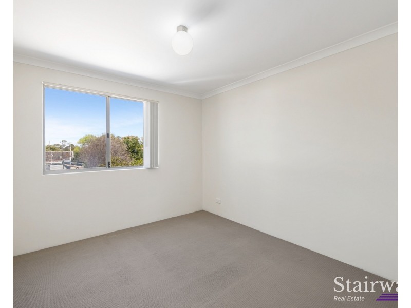 30/158 George Street, Queens Park WA 6107