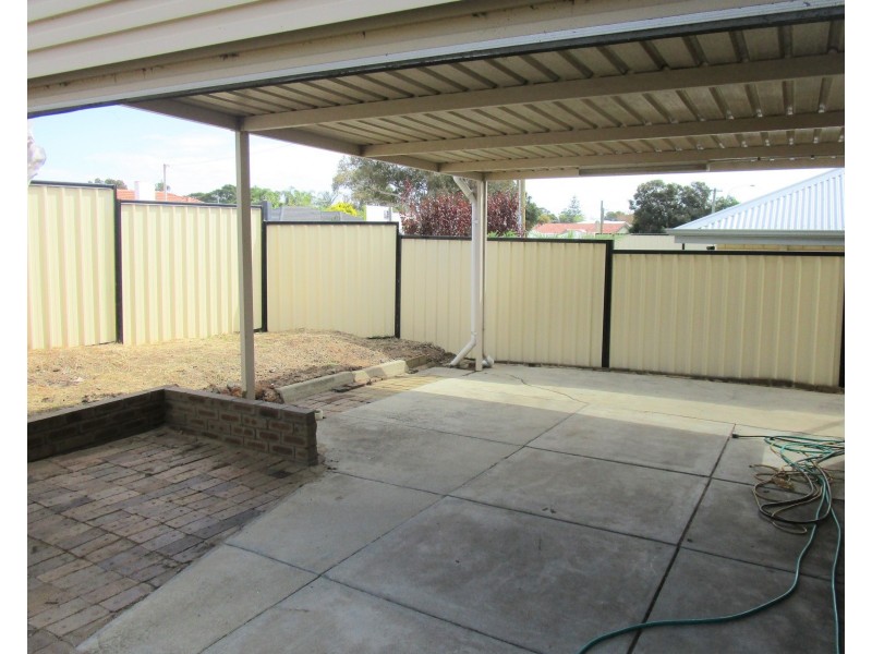 42 Hartley Street, Coolbellup WA 6163