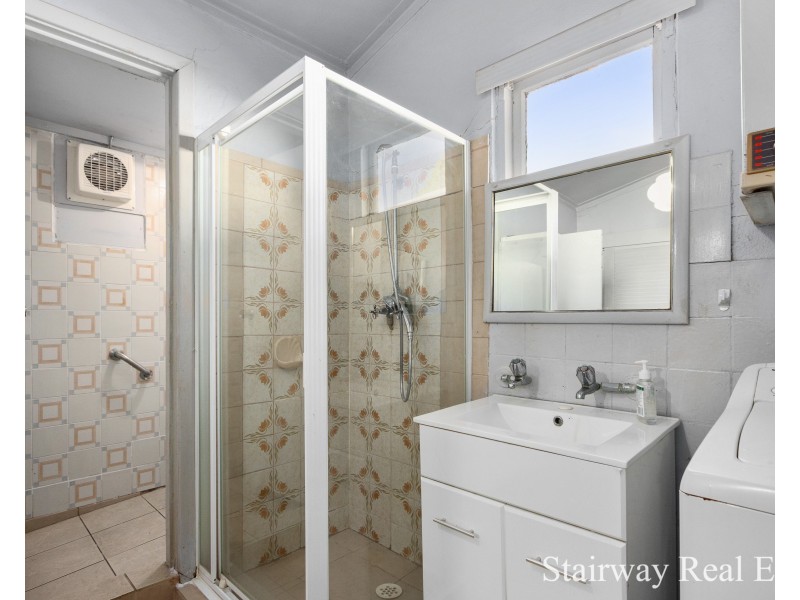 16 Maple Street, Lathlain WA 6100