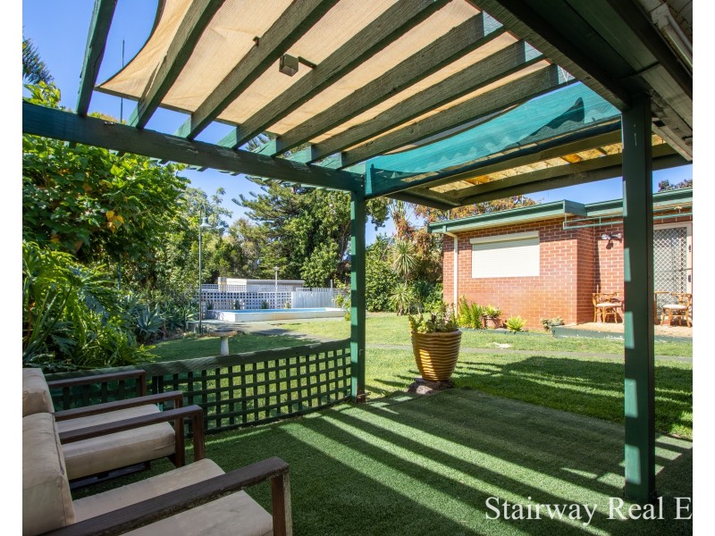 16 Maple Street, Lathlain WA 6100