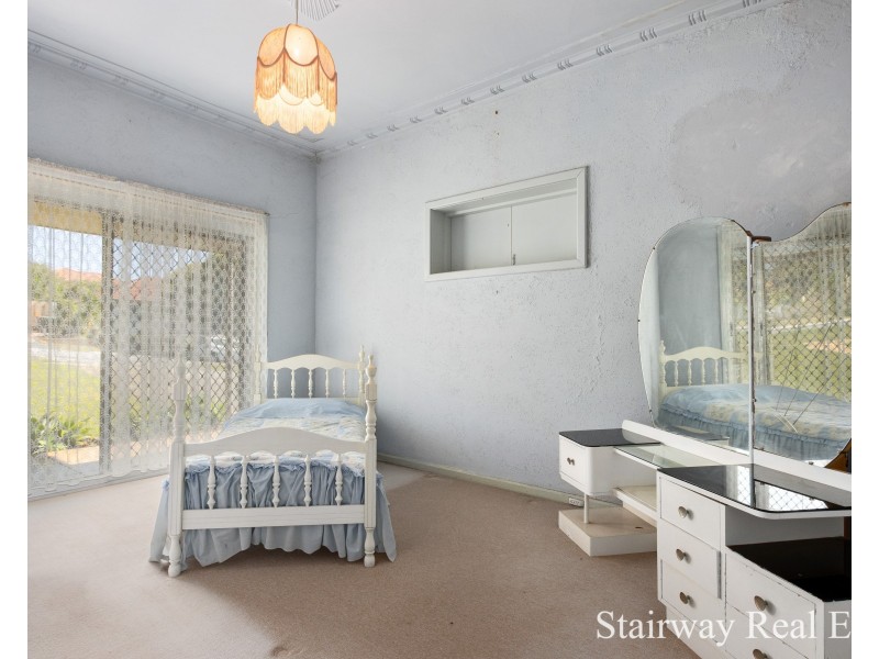 16 Maple Street, Lathlain WA 6100