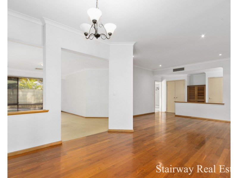10 Illawarra Crescent, Canning Vale WA 6155