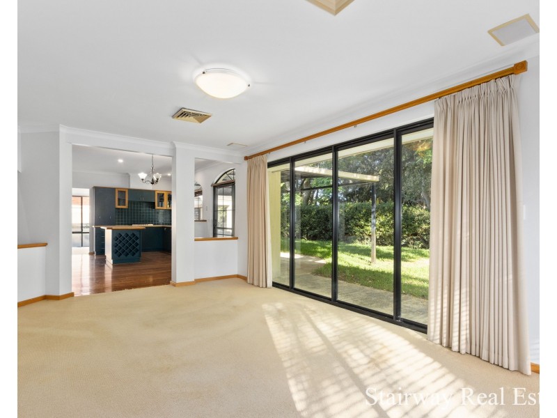 10 Illawarra Crescent, Canning Vale WA 6155