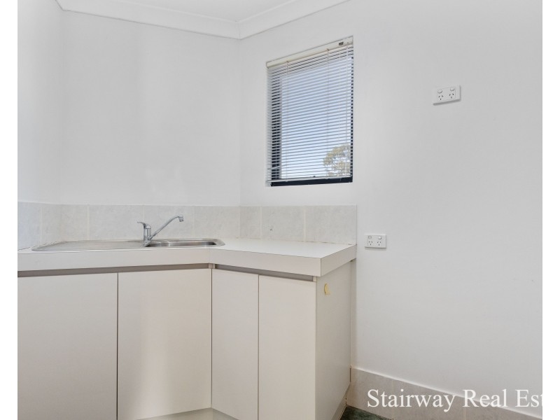 10 Illawarra Crescent, Canning Vale WA 6155