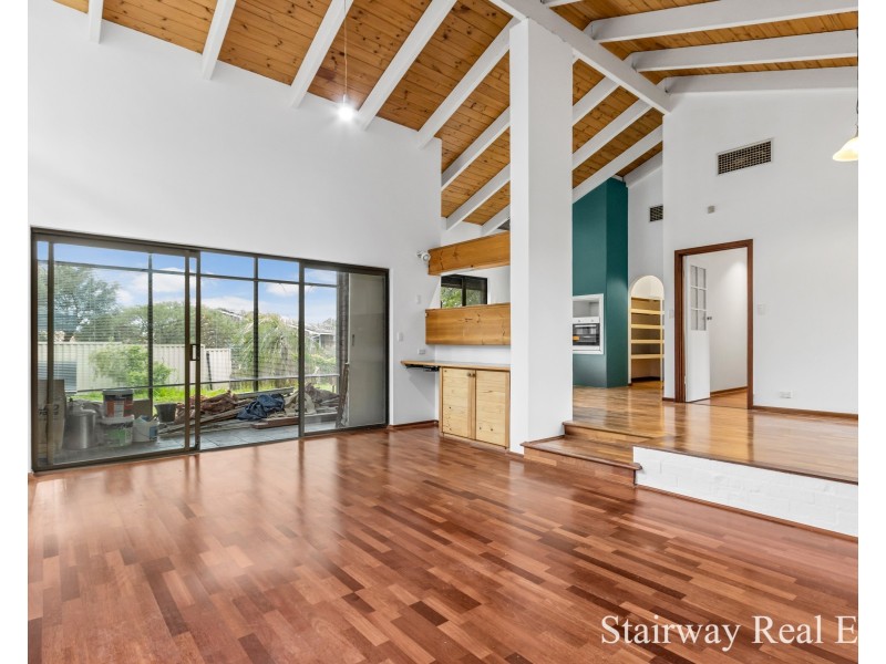 6 Avery Court, Booragoon WA 6154