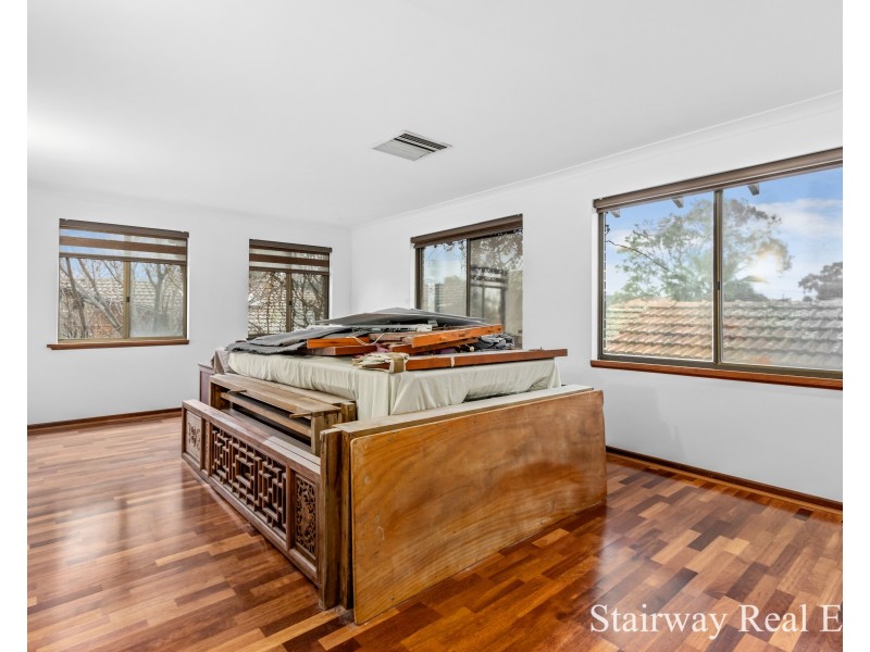 6 Avery Court, Booragoon WA 6154