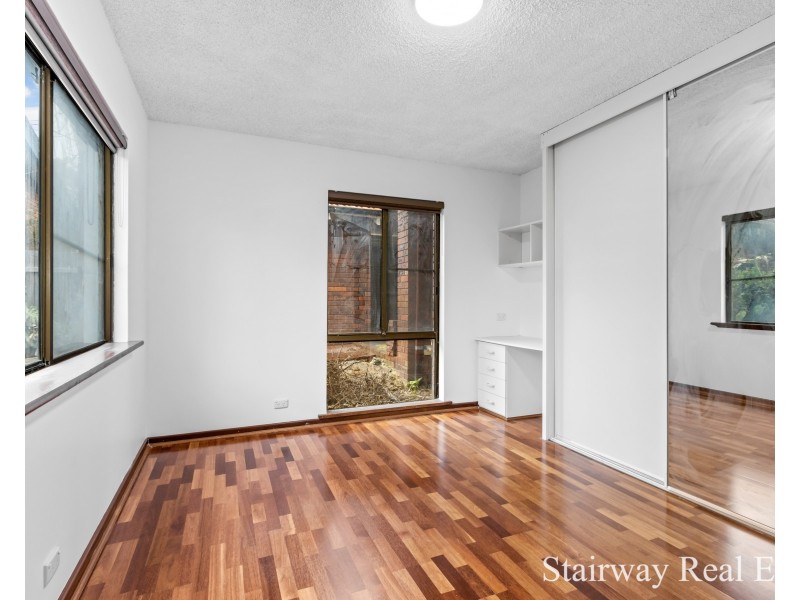 6 Avery Court, Booragoon WA 6154