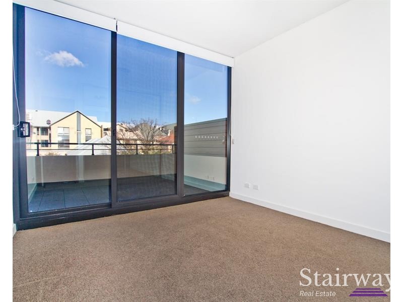 10/2 Marina Drive, Ascot WA 6104