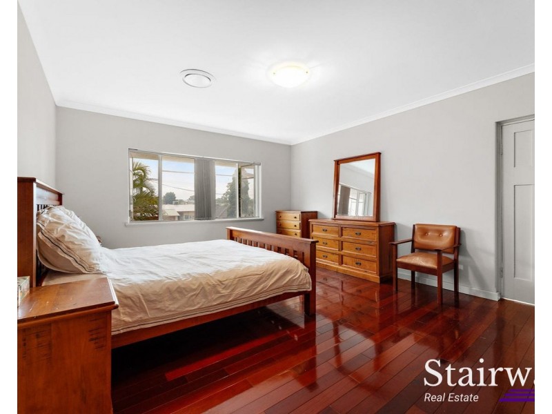 16 Leach Avenue, Riverton WA 6148