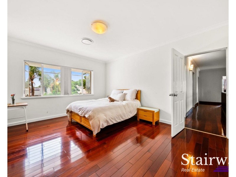 16 Leach Avenue, Riverton WA 6148