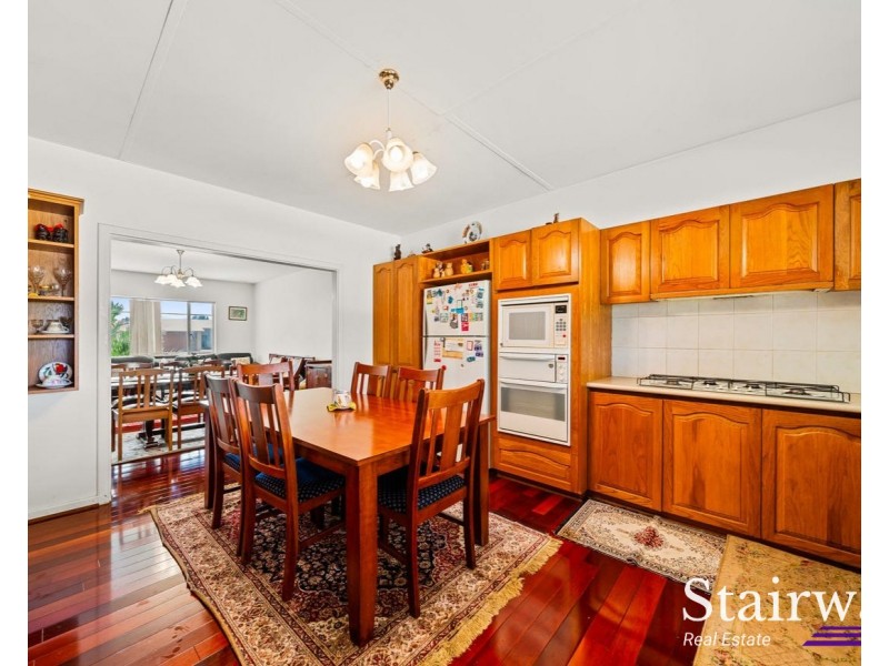 16 Leach Avenue, Riverton WA 6148