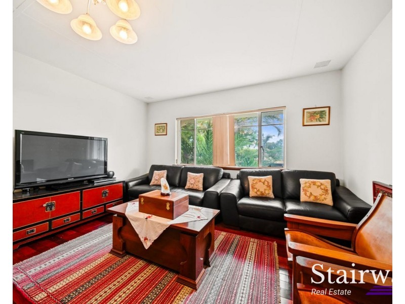 16 Leach Avenue, Riverton WA 6148