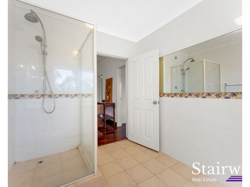 16 Leach Avenue, Riverton WA 6148