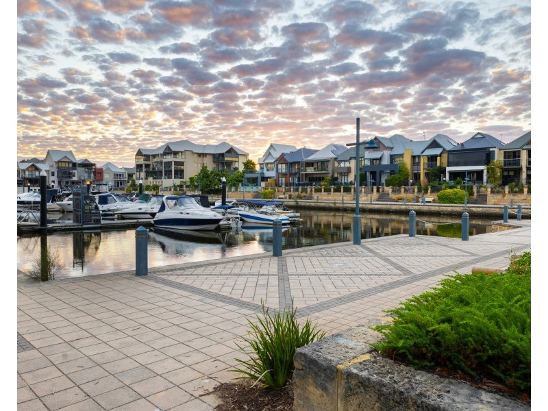 6 Finn Cove, Ascot WA 6104