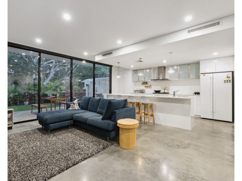 6 Finn Cove, Ascot WA 6104