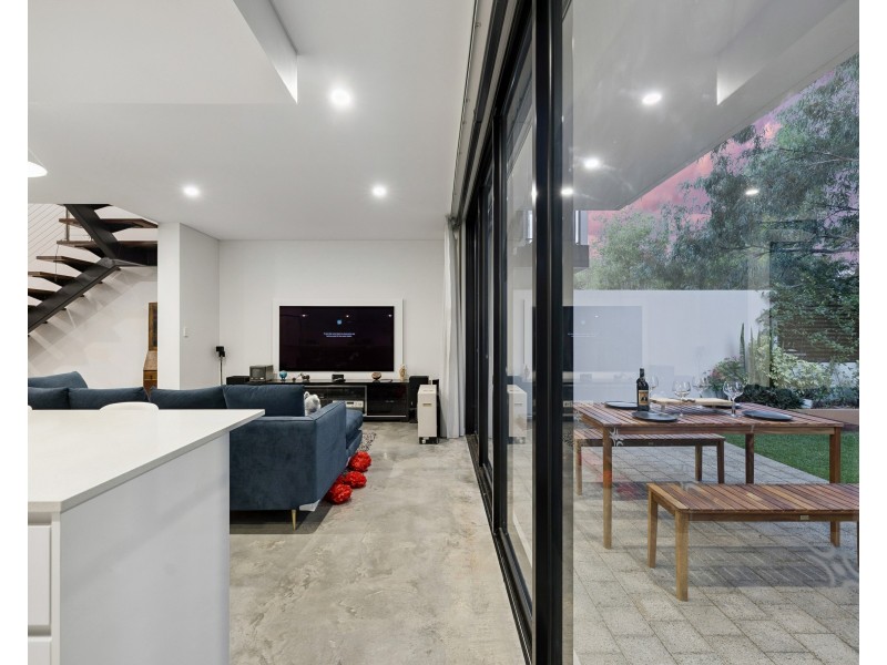 6 Finn Cove, Ascot WA 6104