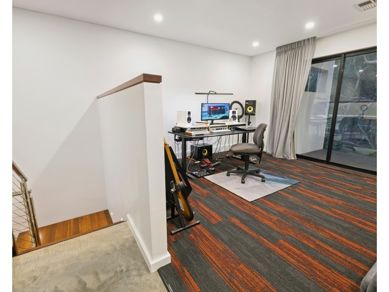 6 Finn Cove, Ascot WA 6104