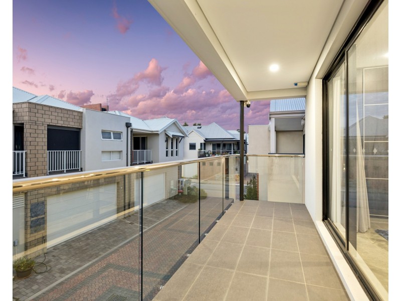 6 Finn Cove, Ascot WA 6104