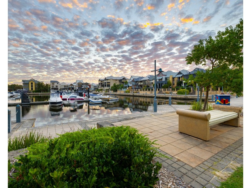 6 Finn Cove, Ascot WA 6104