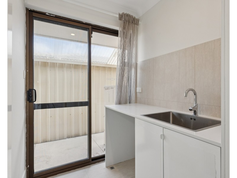 16A Hawke Pass, Bateman WA 6150
