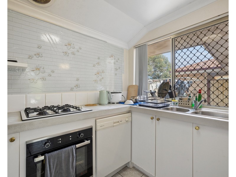 6/278 Wharf Street, Queens Park WA 6107