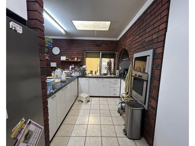1 Laurel Street, Forrestfield WA 6058