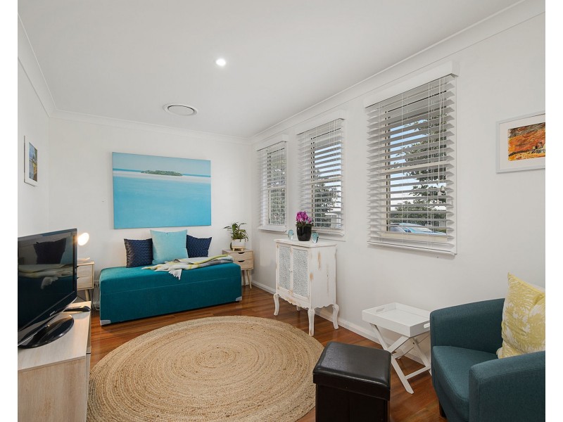 120 South Pacific Boulevarde, Lake Cathie NSW 2445