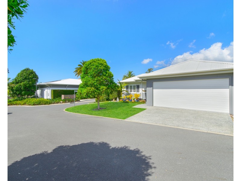 6 Southern Ocean Street, Lake Cathie NSW 2445