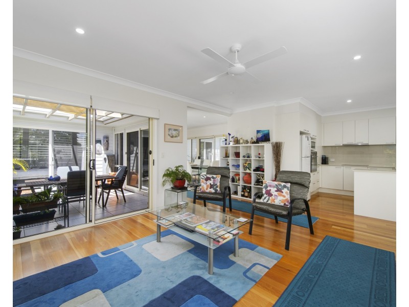 6 Southern Ocean Street, Lake Cathie NSW 2445