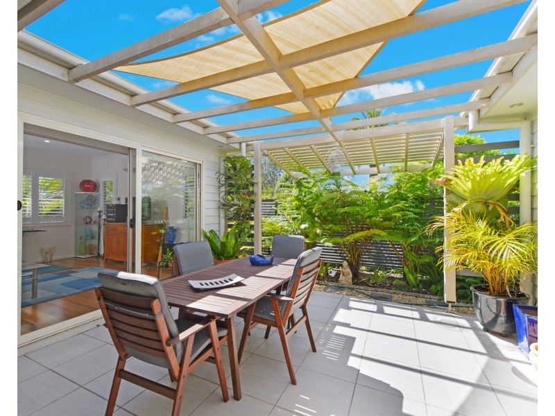 6 Southern Ocean Street, Lake Cathie NSW 2445