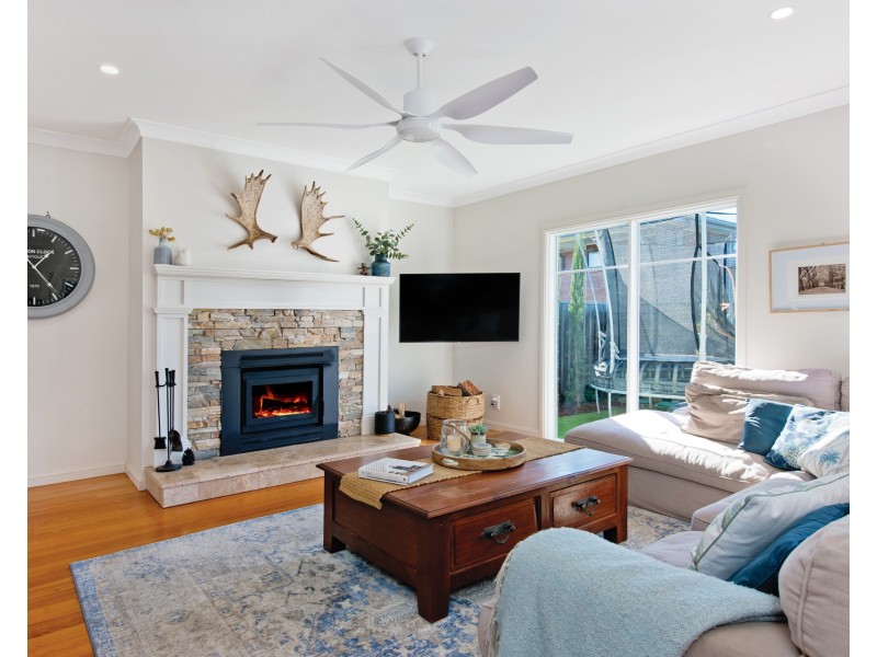 8 Summer Circuit, Lake Cathie NSW 2445