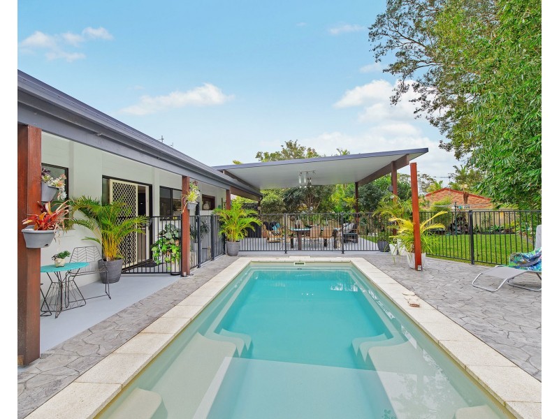 10 Banjora Place, Lake Cathie NSW 2445