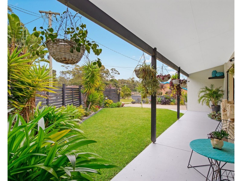 10 Banjora Place, Lake Cathie NSW 2445