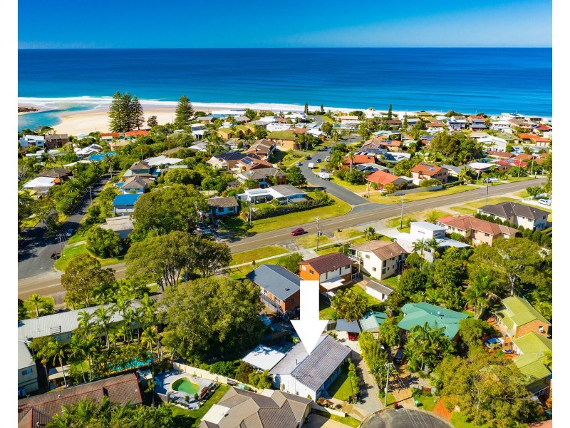 10 Banjora Place, Lake Cathie NSW 2445